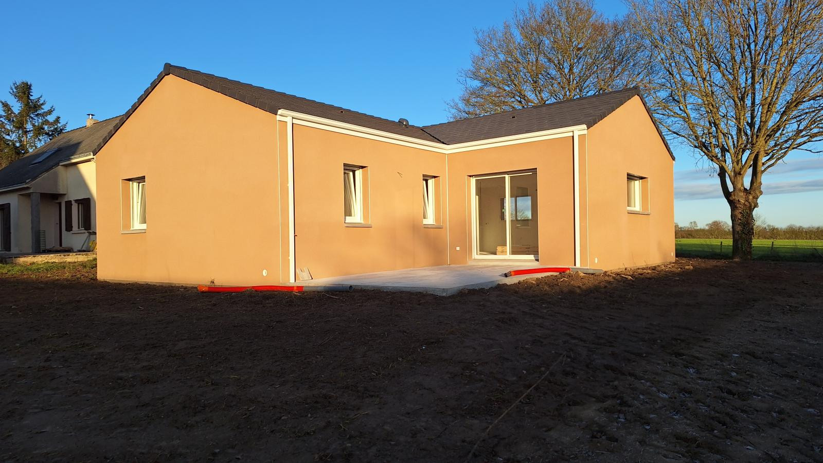 
                                                Location
                                                 Loue maison ,3 chambres