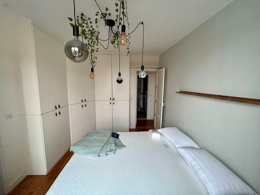 
                                                Location
                                                 Loue meublé 2 pièces 42m² Levallois-Perret