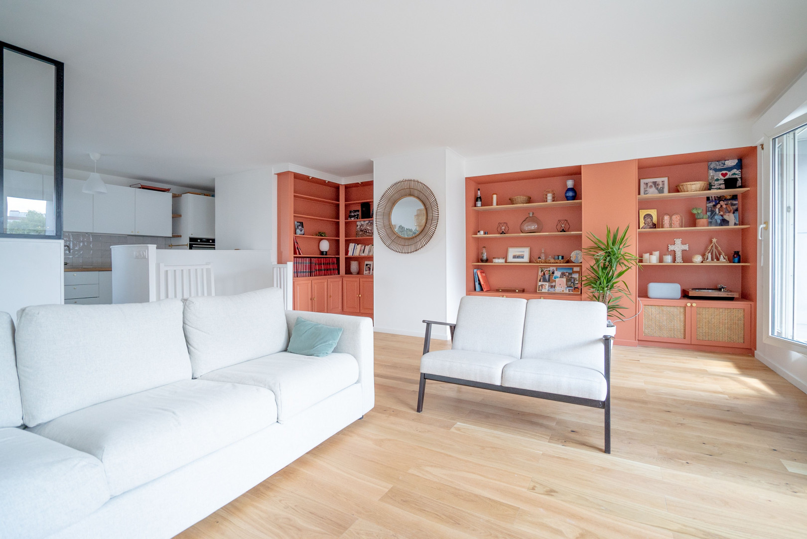
                                                Location
                                                 Loue meublé un superbe Duplex neuf de 108m² + 20m² de terrasse exposé plein Sud, dernier étage (loyer tout inclus)