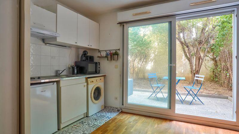 
                                                Location
                                                 Loue studio 23m2 avec terrasse privé 27m2