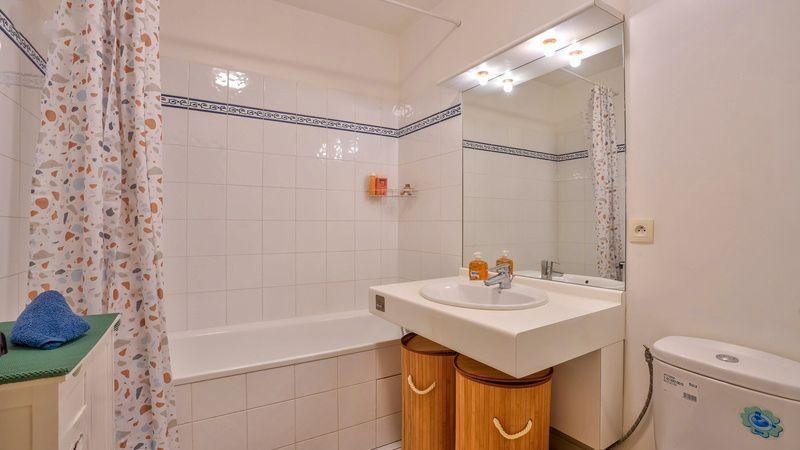 
                                                Location
                                                 Loue studio 23m2 avec terrasse privé 27m2