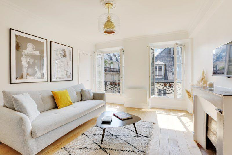 
                                                Location
                                                 Loue studio meublé ou bail mobilité selon profil