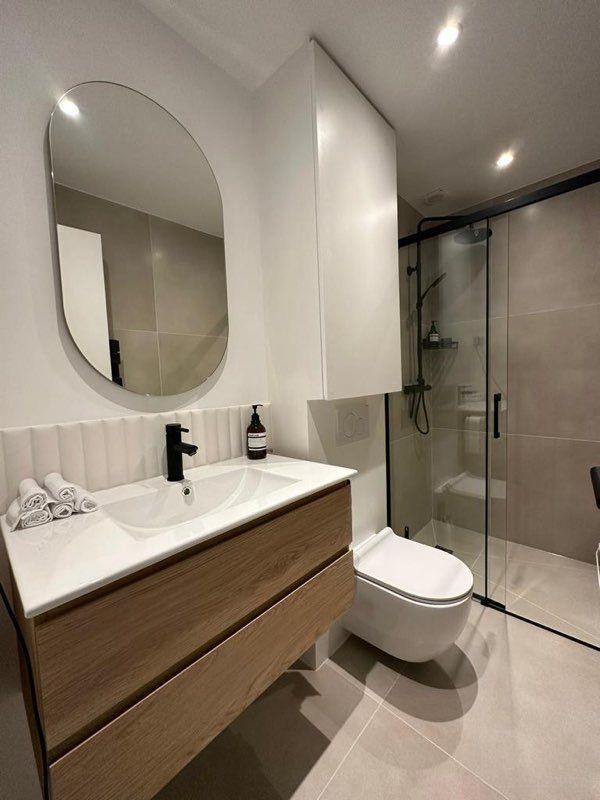 
                                                Location
                                                 Loue studio meublé ou bail mobilité selon profil