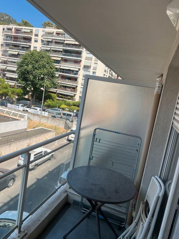 
                                                Location
                                                 Loue studio pour étudiant