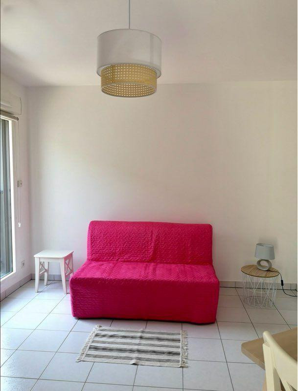
                                                Location
                                                 Loue studio pour étudiant