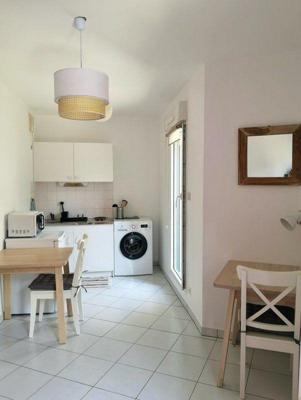 
                                                Location
                                                 Loue studio pour étudiant