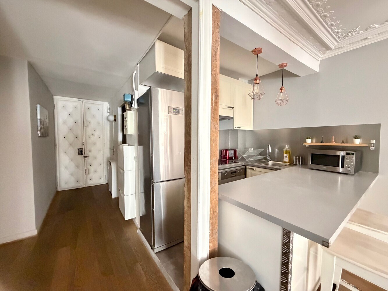 
                                                Location
                                                 LOUE SUPERBE 3 PIECES MEUBLE - 56 m²