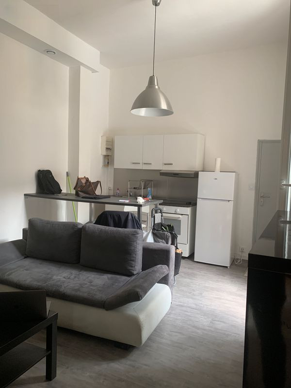 
                                                Location
                                                 Loue T2 centre Rennes