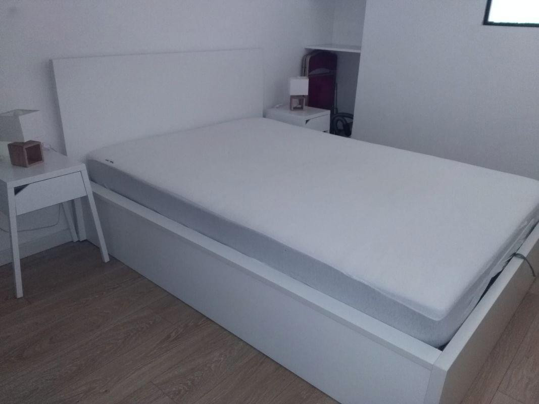 
                                                Location
                                                 Loue T2 meublé avec balcon sur jardin - Marcadet