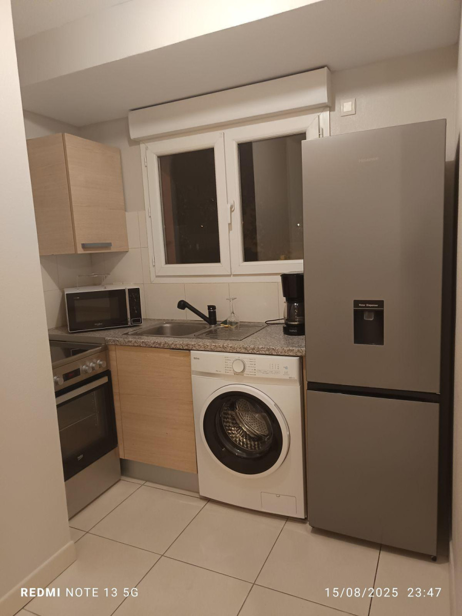 
                                                Location
                                                 Loue T2 meublé secteur université Perpignan