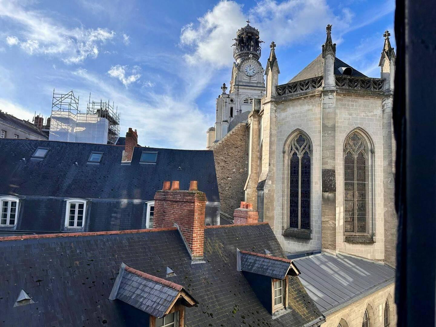 
                                                Location
                                                 Loue T2 - Plein centre Nantes - 30m²