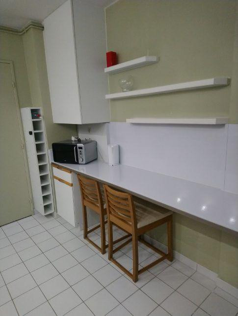 
                                                Location
                                                 Loue très beau 2 pièces meublé