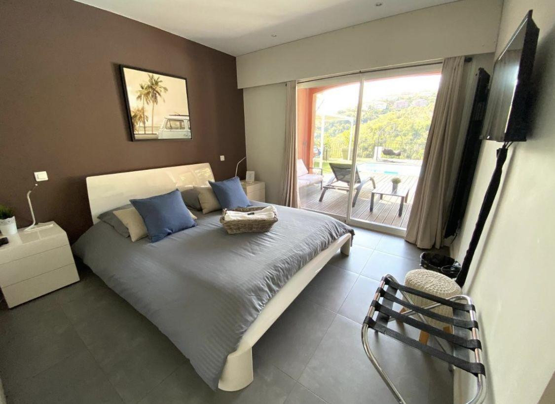 
                                                Location
                                                 Loue Villa Meublée pour famille à Mandelieu