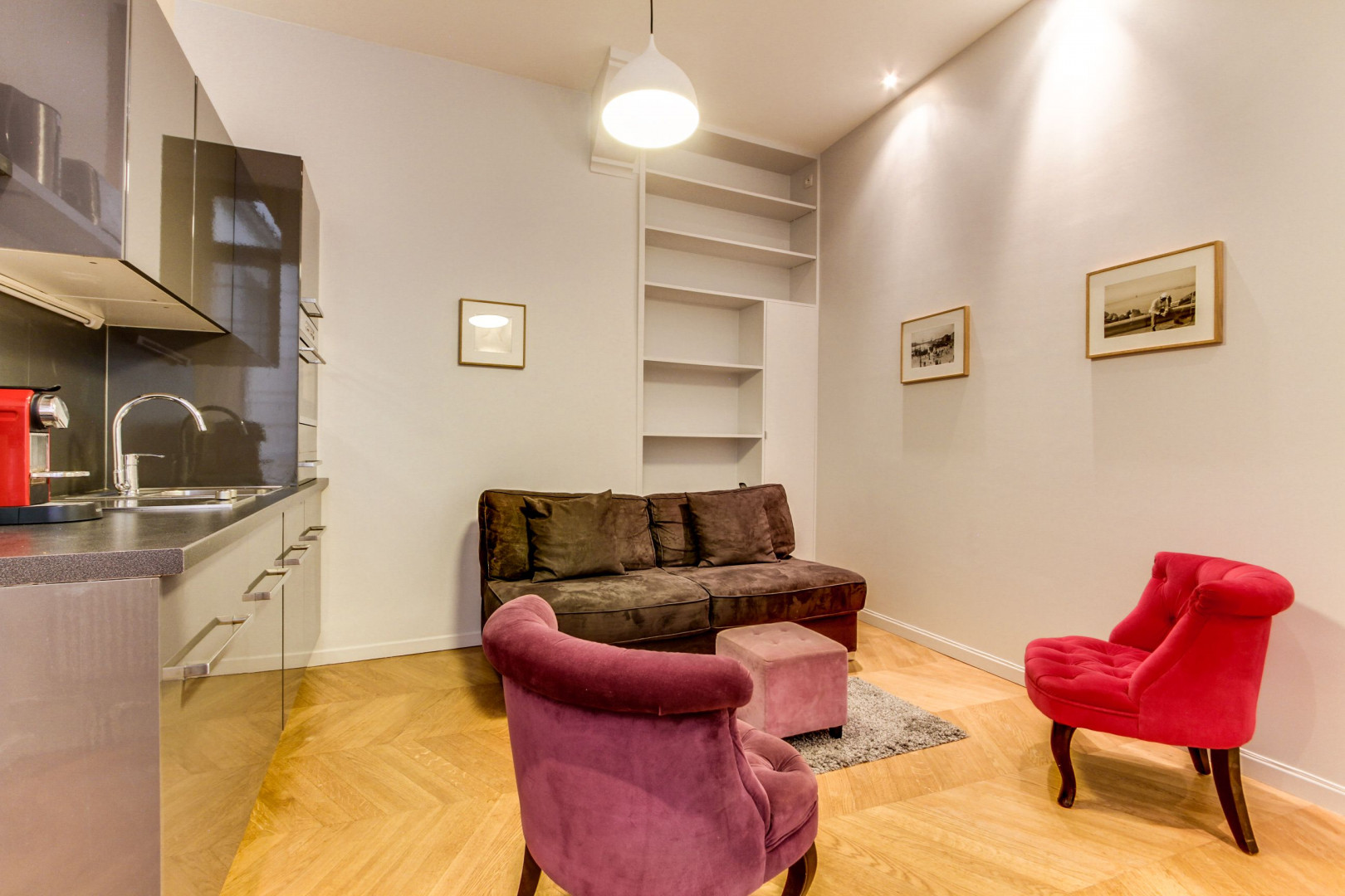 
                                                Location
                                                 Louvre - Saint Honore 2 Bedrooms (loyer tout inclus)