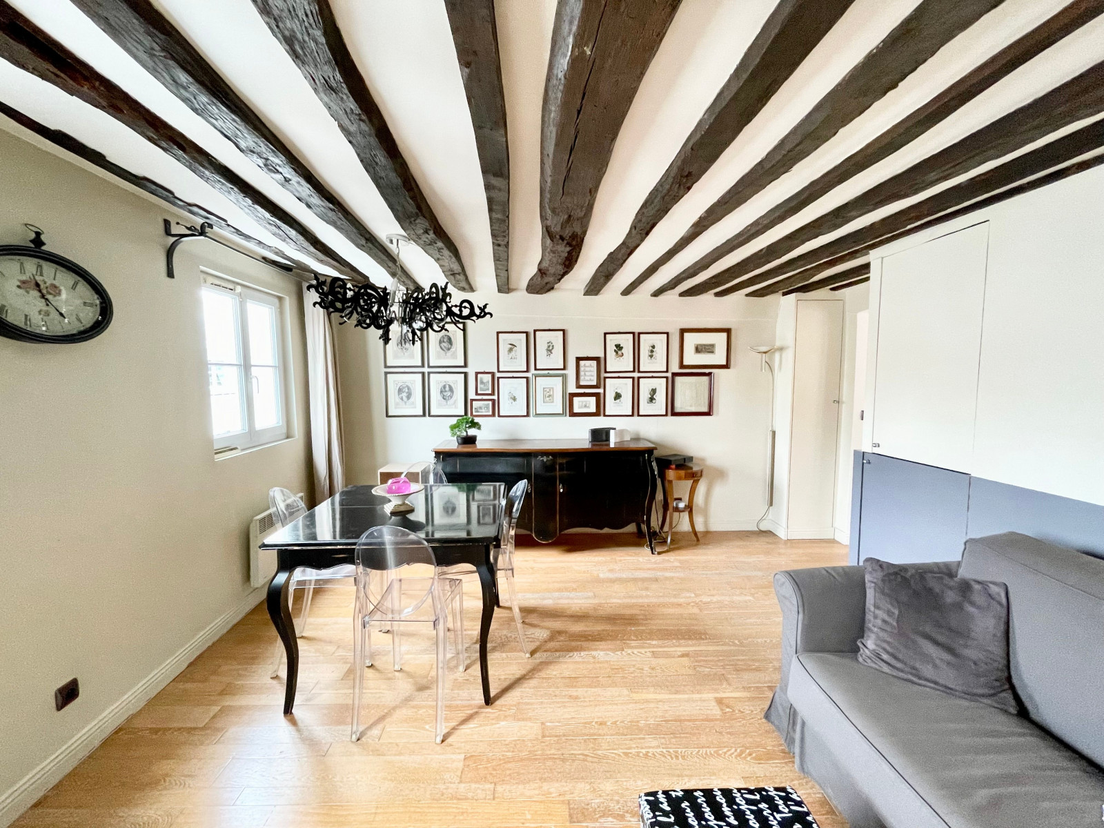 
                                                Location
                                                 Lovely apartment in the Heart of Paris' Japanese District (loyer tout inclus)