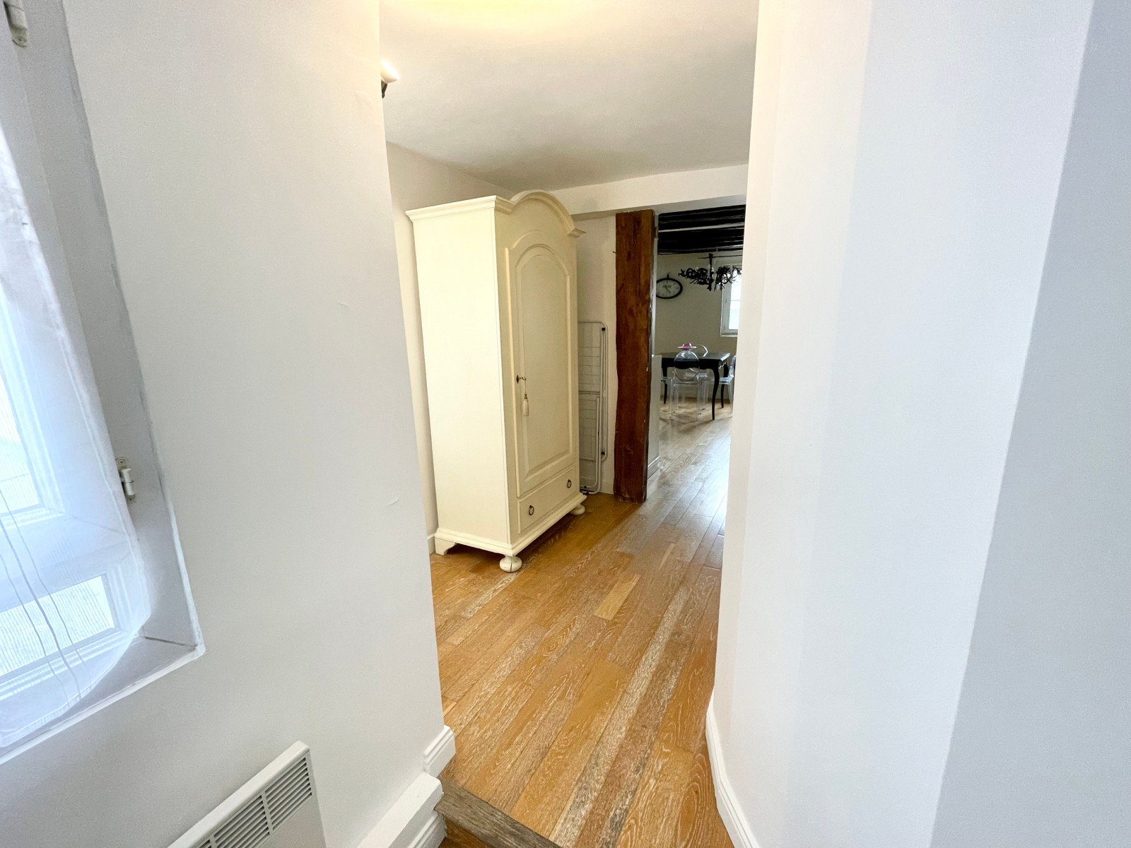 
                                                Location
                                                 Lovely apartment in the Heart of Paris' Japanese District (loyer tout inclus)