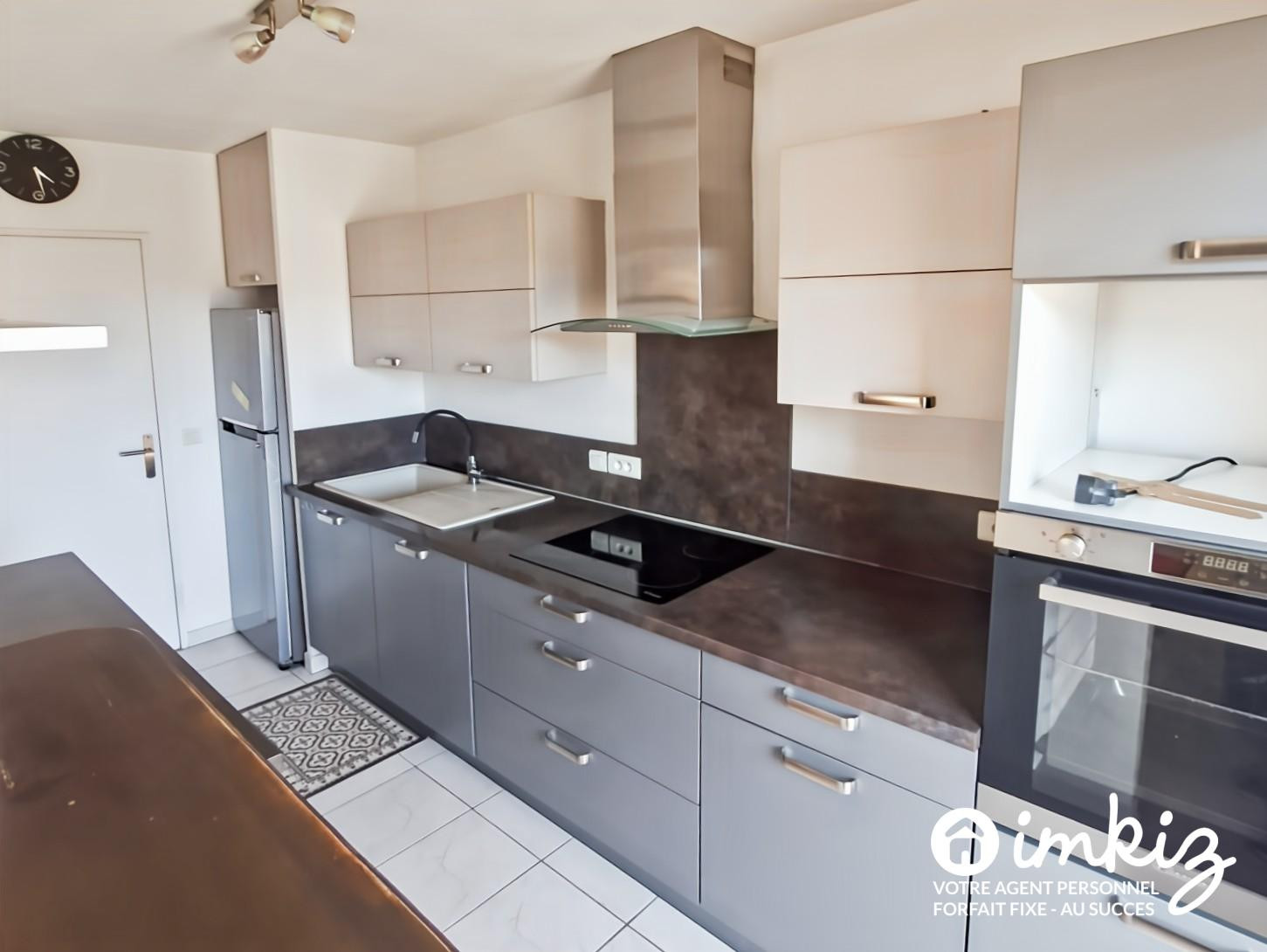 
                                                Vente
                                                 Lumineux appartement 4 pièces Secteur des Rascas