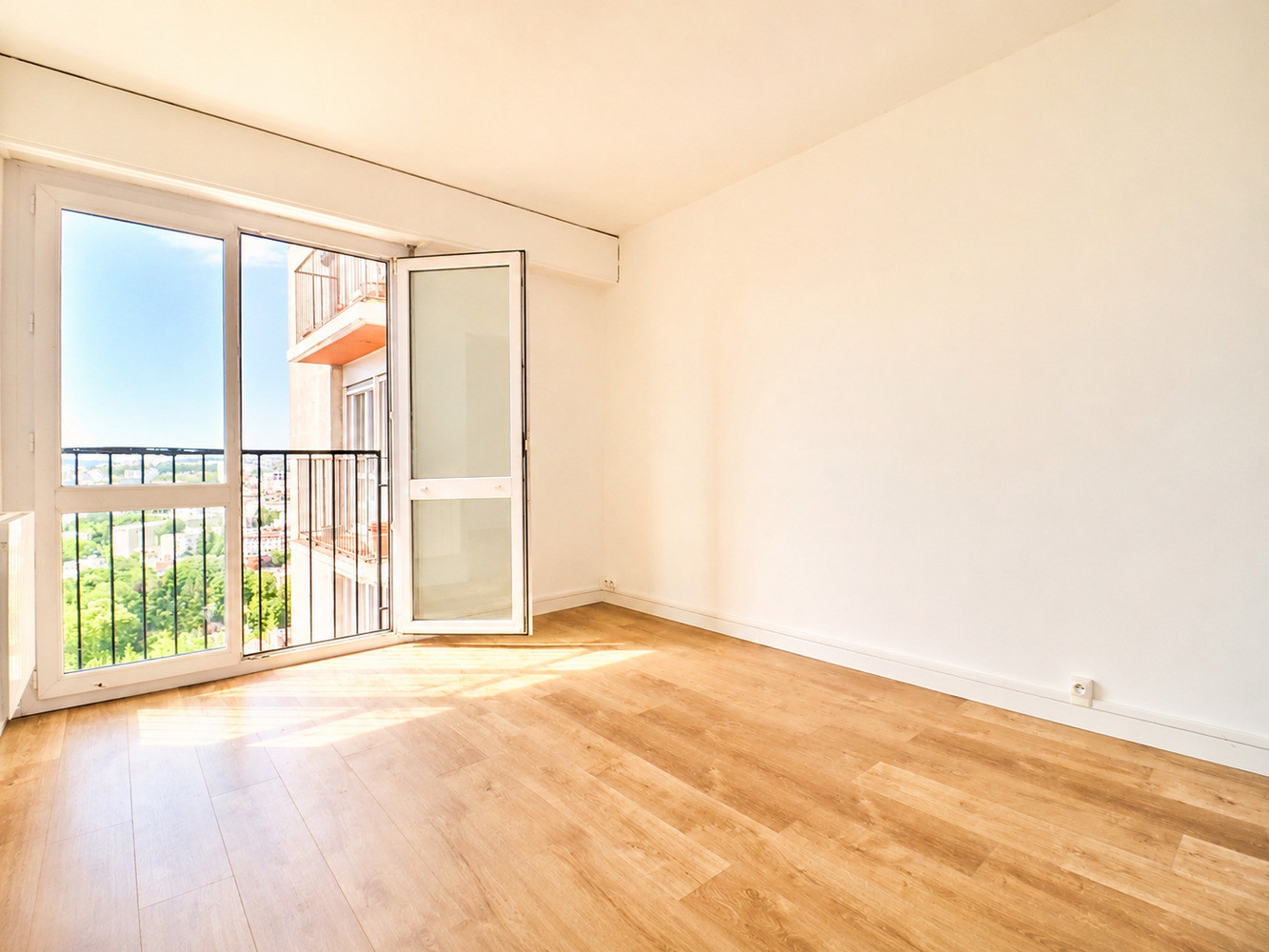 
                                                Vente
                                                 Lumineux Appartement familial de 90 m²