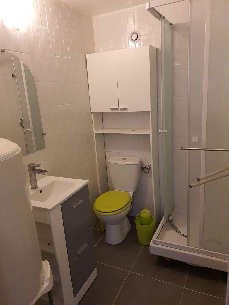 
                                                Location
                                                 lumineux, secteur pavillonnaire résidentiel