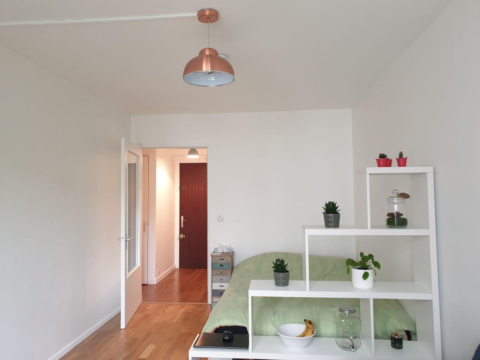 
                                                Location
                                                 Lumineux studio 28m2- 75020