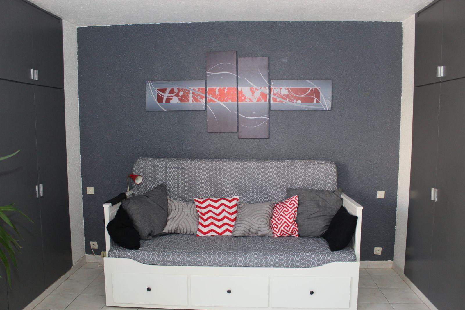 
                                                Location
                                                 Lumineux studio meublé  Aix Sud.