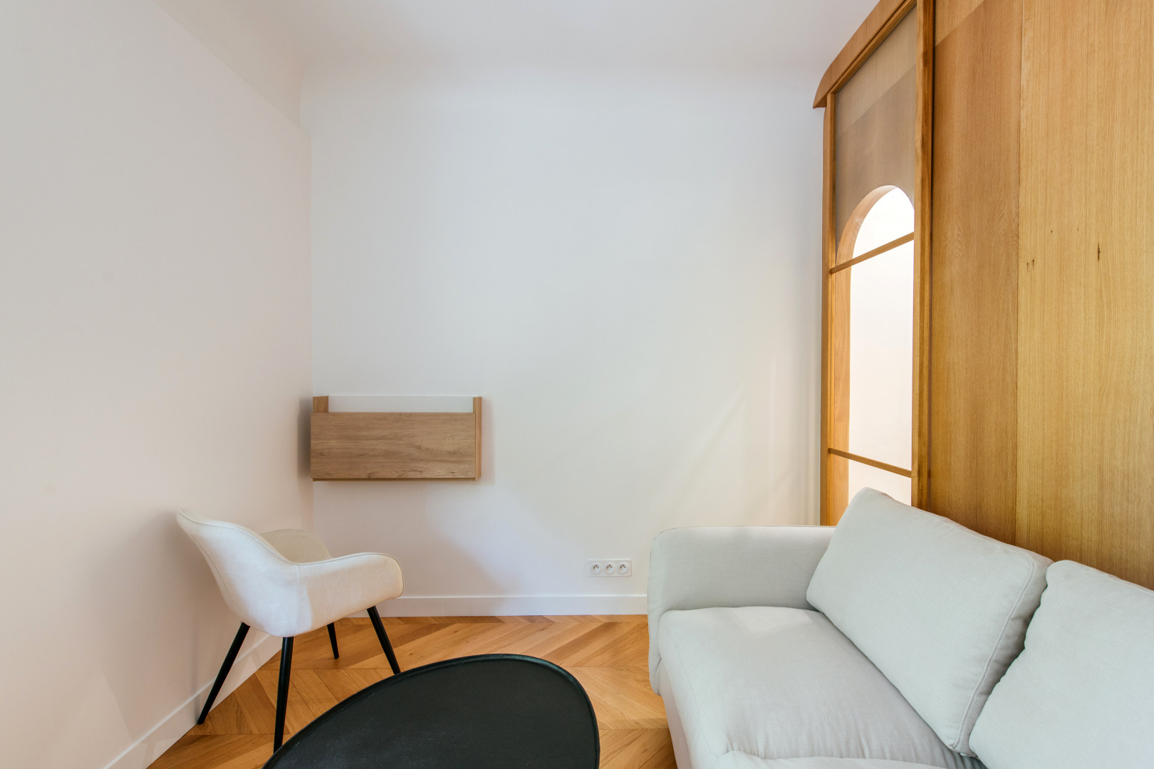 
                                                Location
                                                 Lumineux studio meublé situé dans le centre-ville de Boulogne-Billancourt