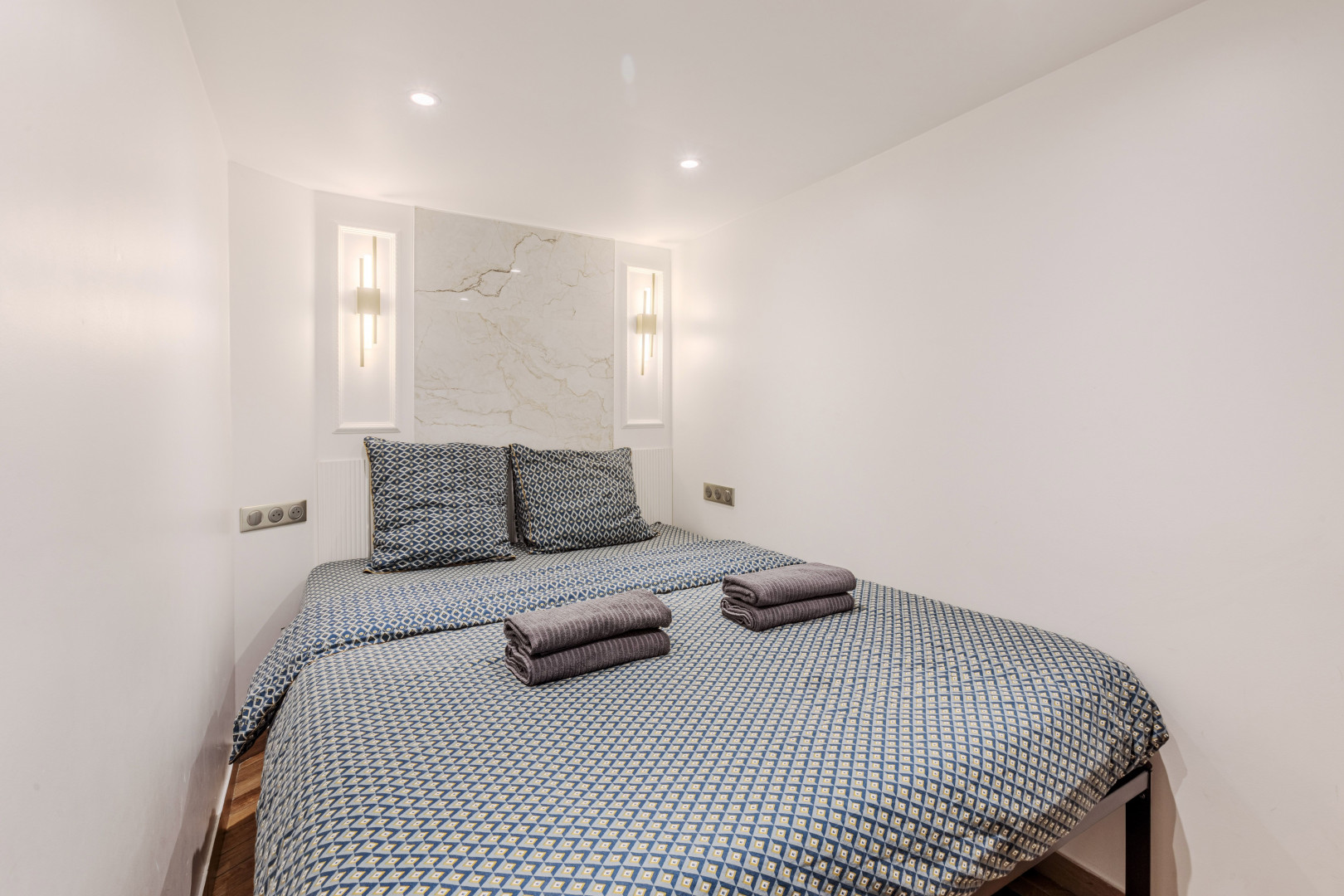 
                                                Location
                                                 Lux (loyer tout inclus)