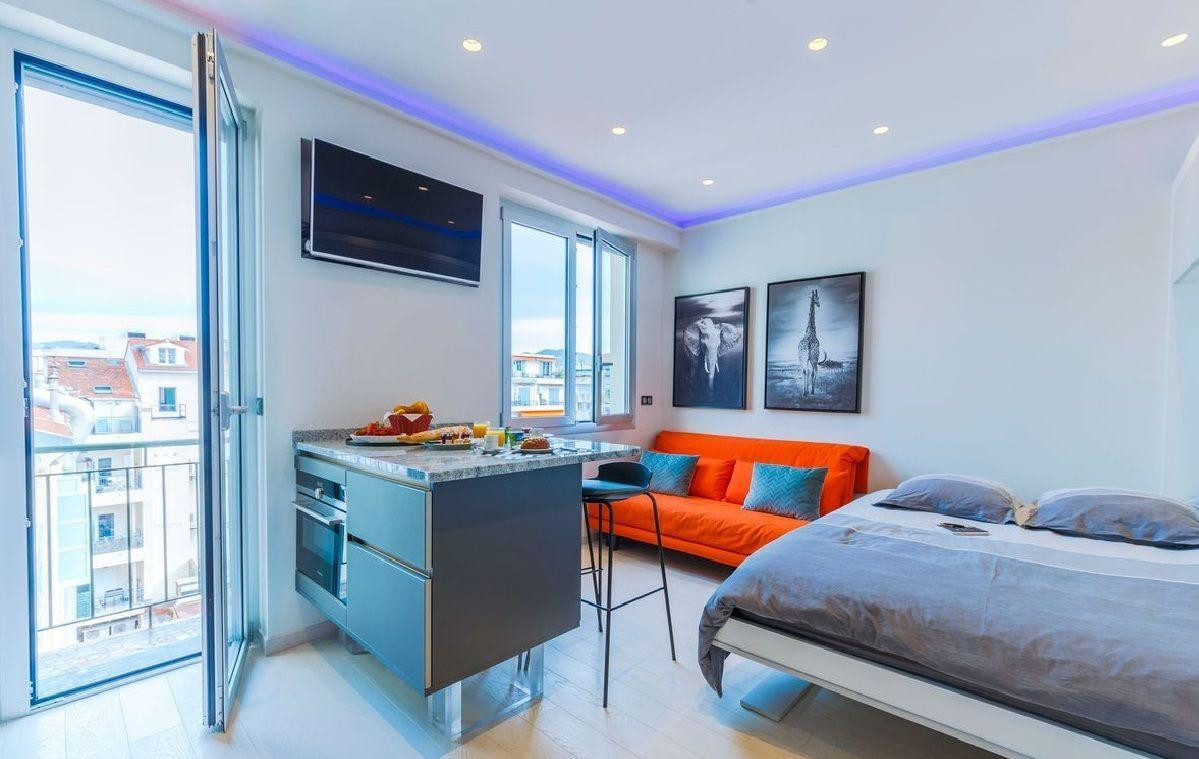 
                                                Location
                                                 Luxueux studio au coeur de Nice