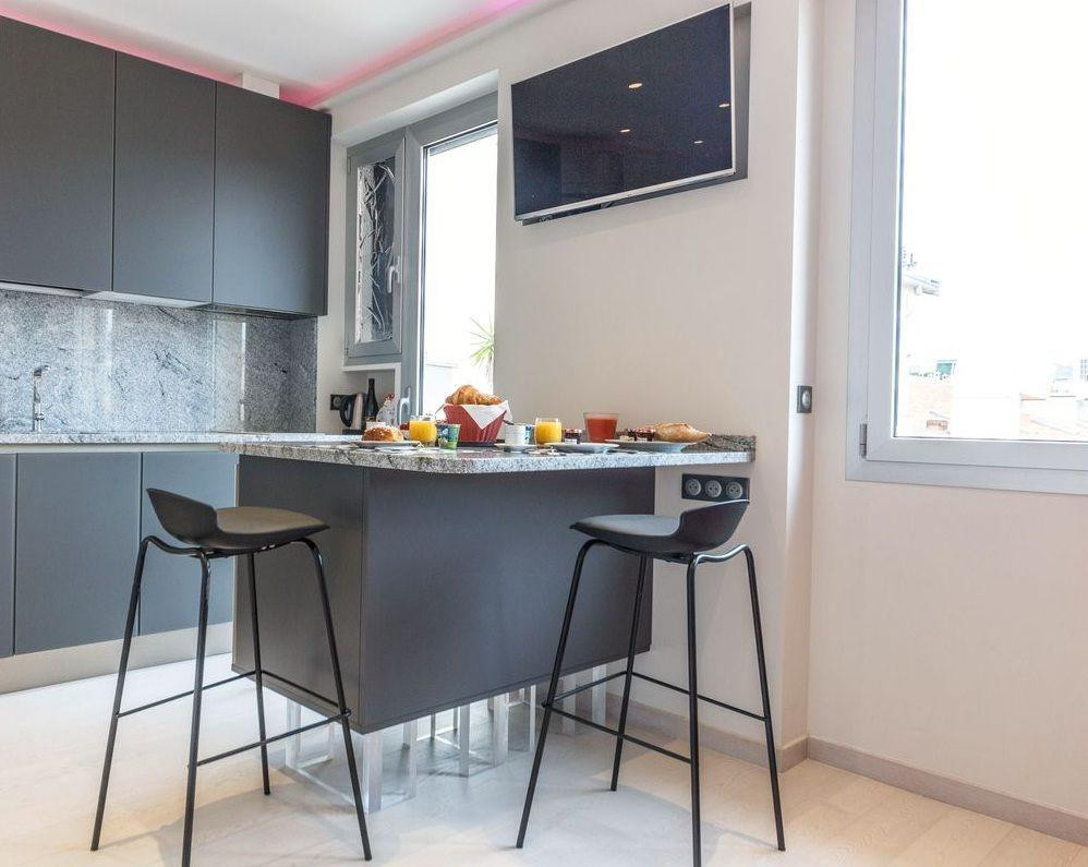 
                                                Location
                                                 Luxueux studio au coeur de Nice