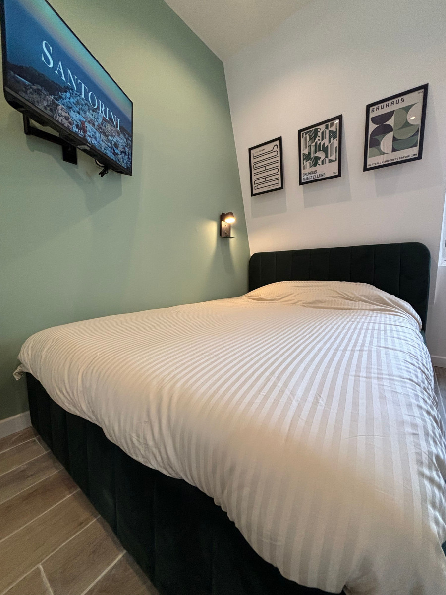 
                                                Location
                                                 Luxury & Modern Studio PARIS (loyer tout inclus)