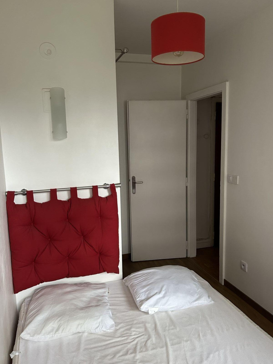 
                                                Location
                                                 Lyon 3 - Bel appartement meublé calme et lumineux.