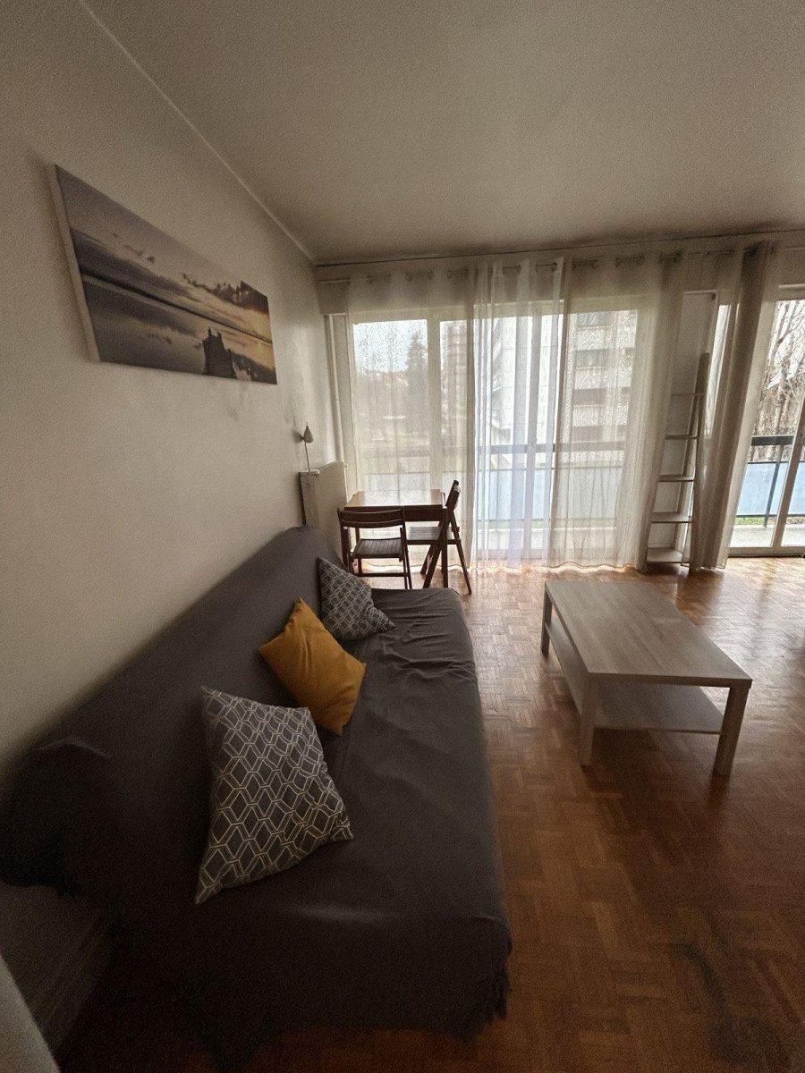 
                                                Location
                                                 Lyon 3 - Bel appartement meublé calme et lumineux.