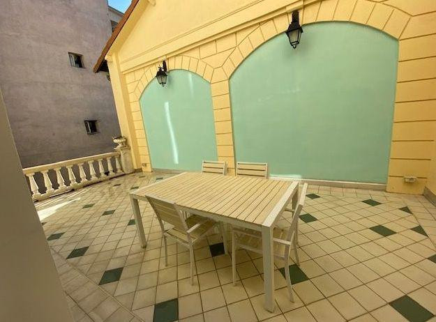 
                                                Location
                                                 LYON 3 Superbe terrasse PROCHE SAXE GAMBETTA