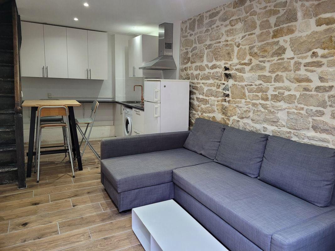 
                                                Location
                                                 Lyon 3ème - Appartement meublé T2 en duplex