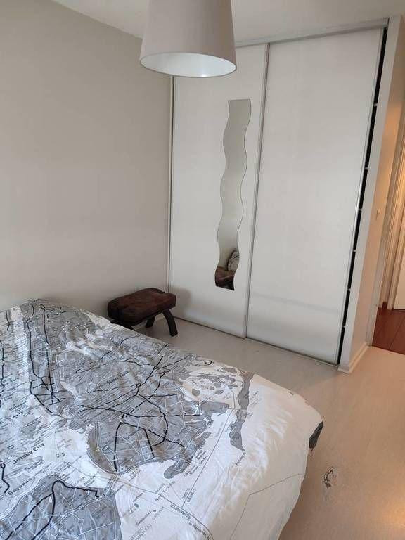 
                                                Location
                                                 Lyon 7e (69007) 3 pièces 70m2