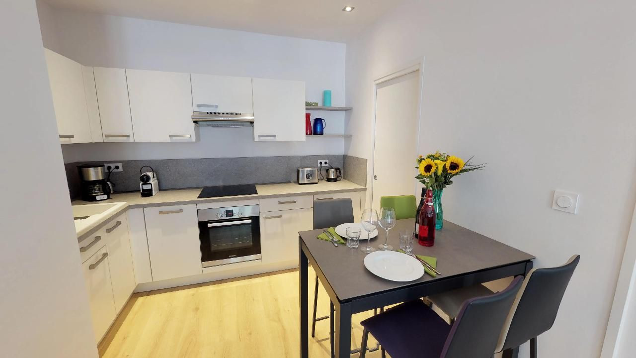 
                                                Location
                                                 Lyon 8 - Monplaisir Saint Nestor (loyer tout inclus)