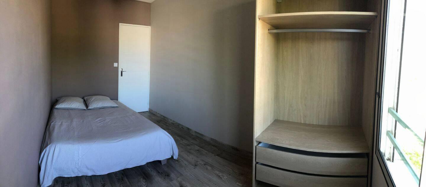 
                                                Location
                                                 Lyon 8e – Grand T3 meublé de 79 m² avec balcon