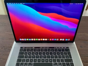 
                                                Informatique
                                                 MacBook Pro 15 pouces avec barre tactile 2018