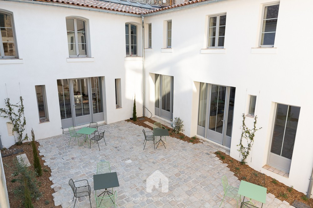 
                                                Location
                                                 Madeleine 7