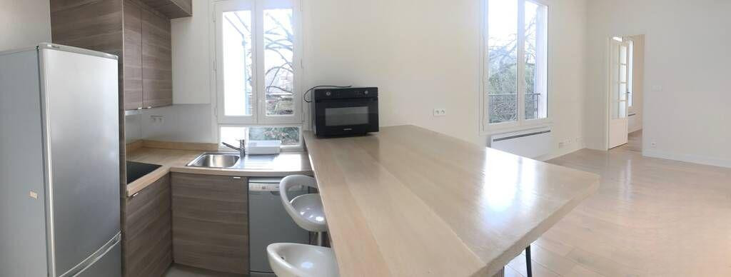 
                                                Location
                                                 Magnifique 2 pièces en duplex