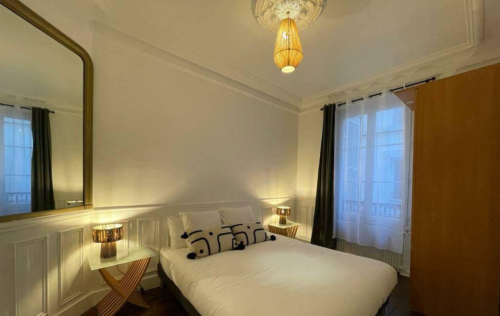 
                                                Location
                                                 Magnifique 2 pièces meublé 55m2 à Clichy