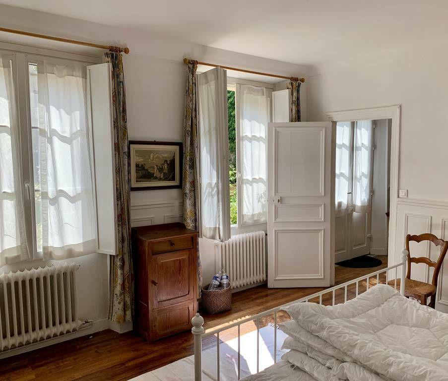 
                                                Location
                                                 Magnifique 2P meublé 60m² à Versailles