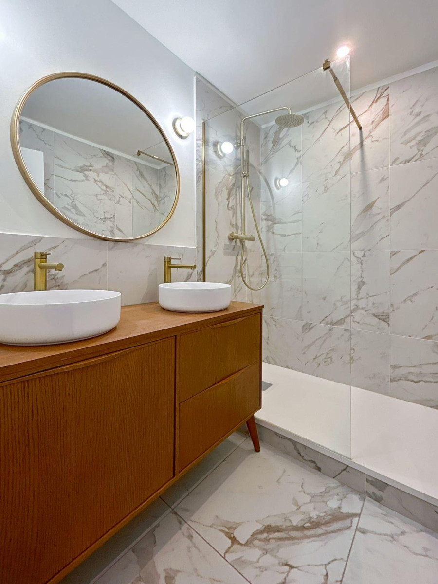 
                                                Location
                                                 Magnifique 5P 30m² en duplex refait à neuf