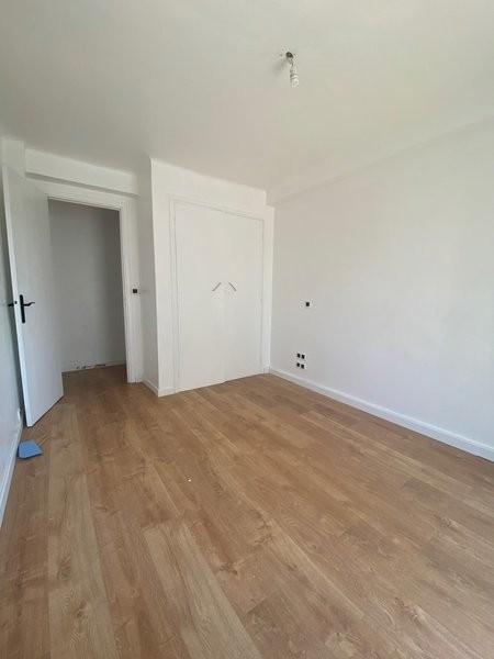 
                                                Location
                                                 Magnifique Appartement 2 Pièces sur Grenoble