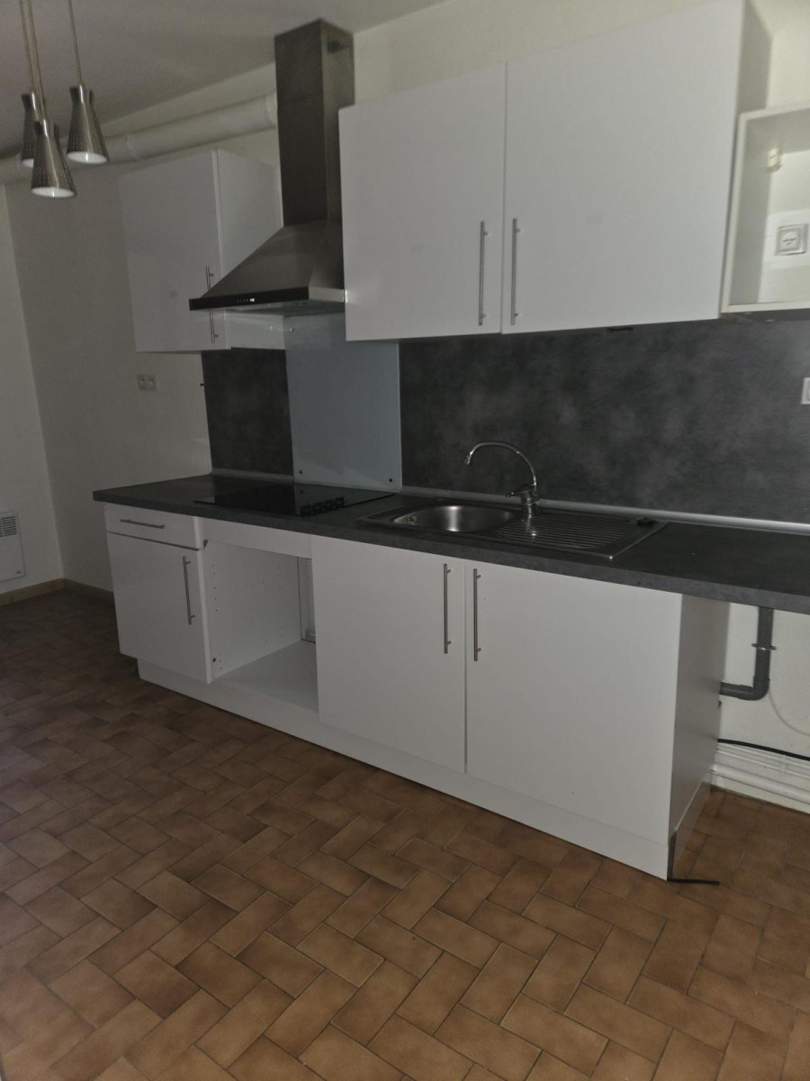
                                                Location
                                                 Magnifique  appartement  dans un petit paradis