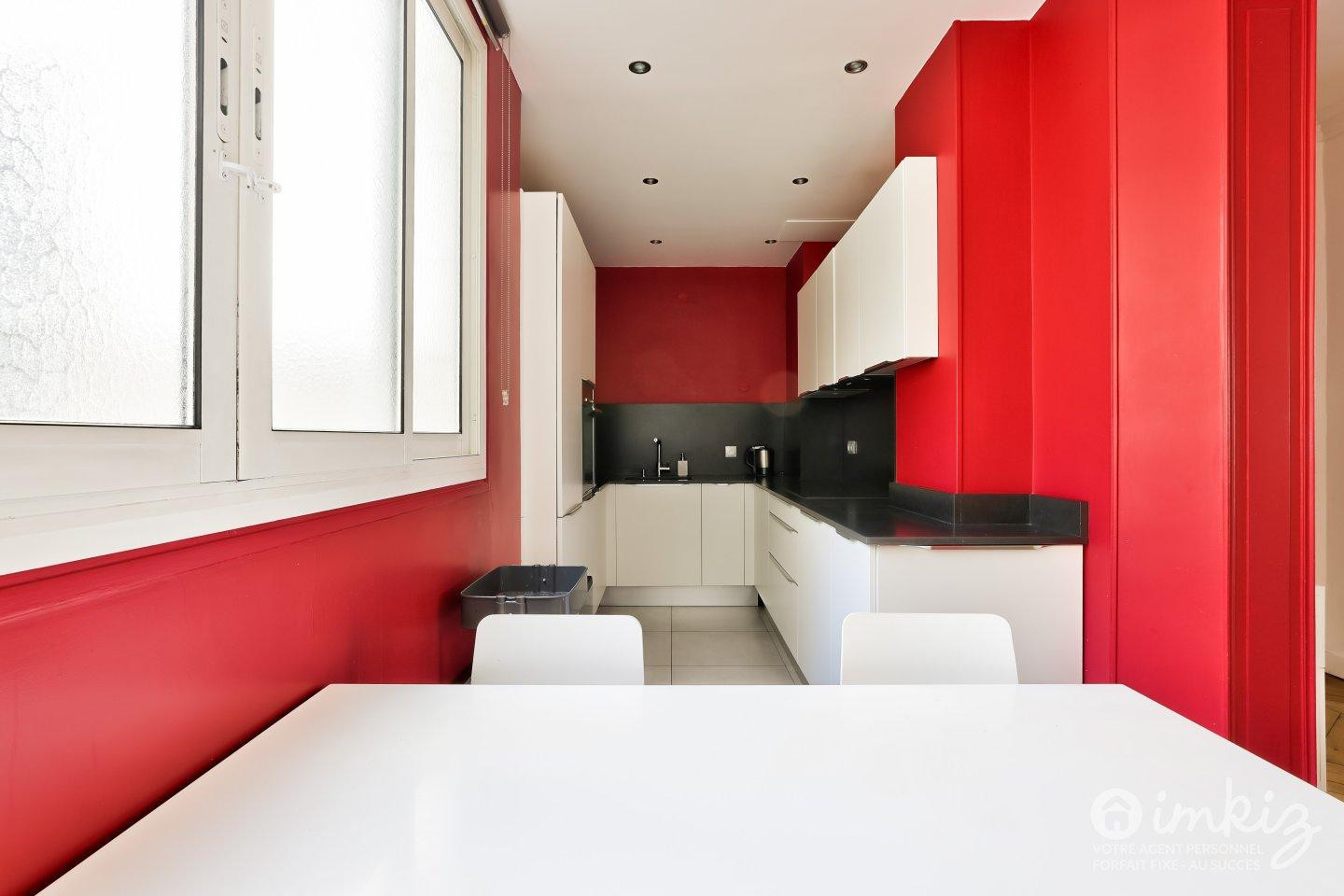 
                                                Vente
                                                 Magnifique appartement de 4 pièces - Paris 11ème