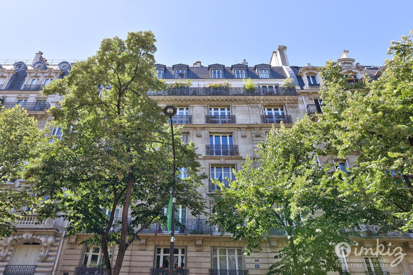 
                                                Vente
                                                 Magnifique appartement de 4 pièces - Paris 11ème