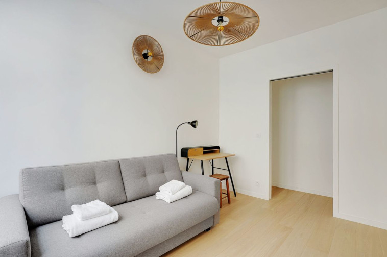 
                                                Location
                                                 Magnifique appartement meuble - BASTILLE