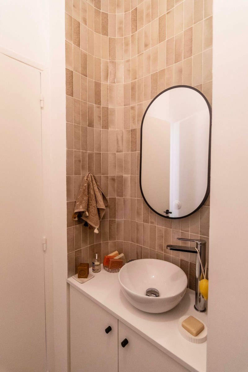 
                                                Vente
                                                 Magnifique appartement rénové par un architecte dans une résidence avec parc sécurisé