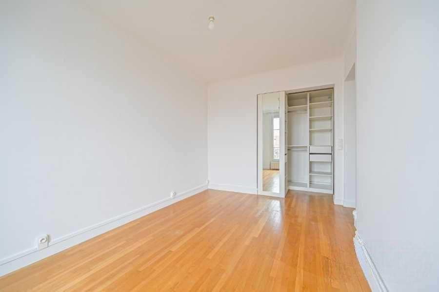 
                                                Location
                                                 Magnifique appartement T2